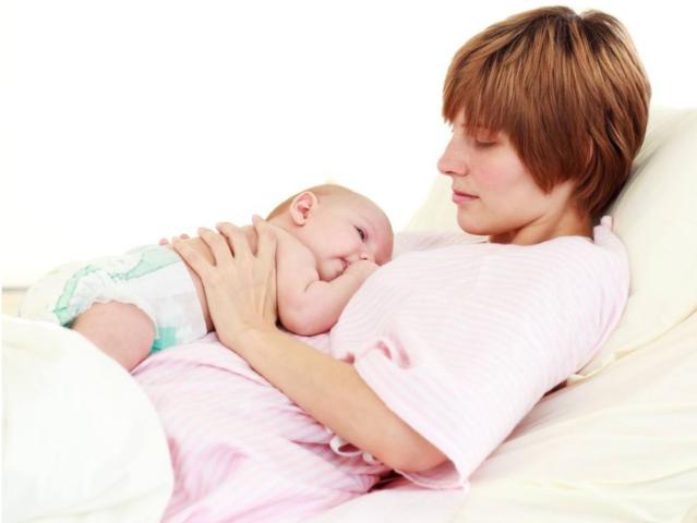 六个月产后堵奶疏通小妙招,产后宝妈堵奶挤不出来怎么办