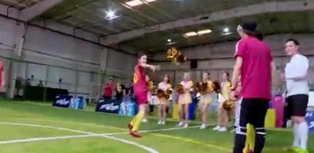 乔欣鹿晗奔跑,鹿晗不接乔欣花球视频