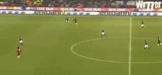 巅峰时期的卡卡是怎样踢球的,卡卡gif