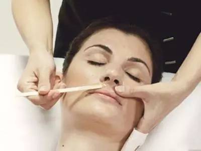 唇毛很浓的女生,女生用什么去唇毛测评