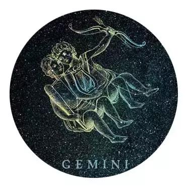 丹麦女王穿祖母绿珠宝,丹麦王妃的珠宝