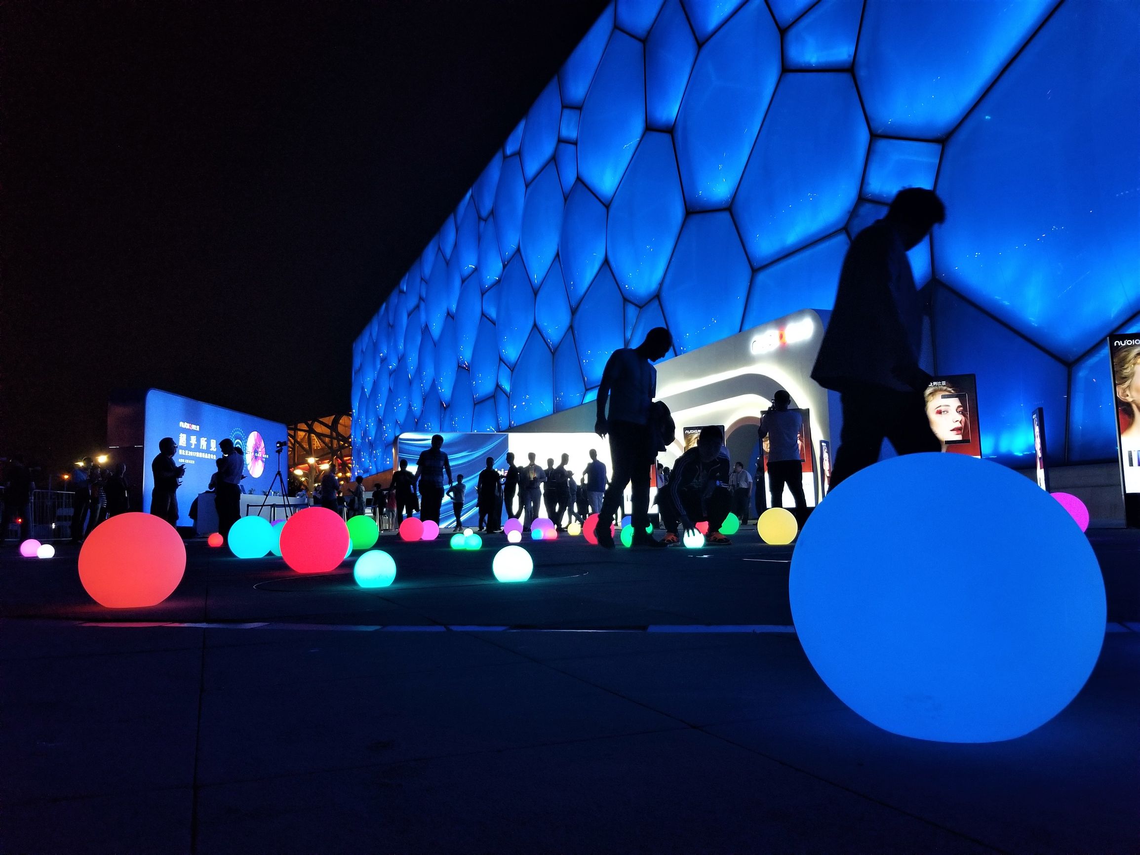 当年的三星s8才是最惊艳的,三星galaxys8有多惊艳