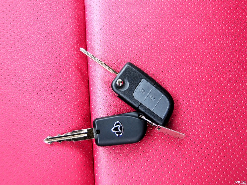 欧力威1.4手动珠峰版,欧力威x6尊享和珠峰版