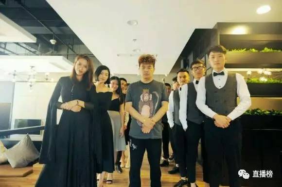 狼人杀主播加盟,狼人杀主播真的有收入吗