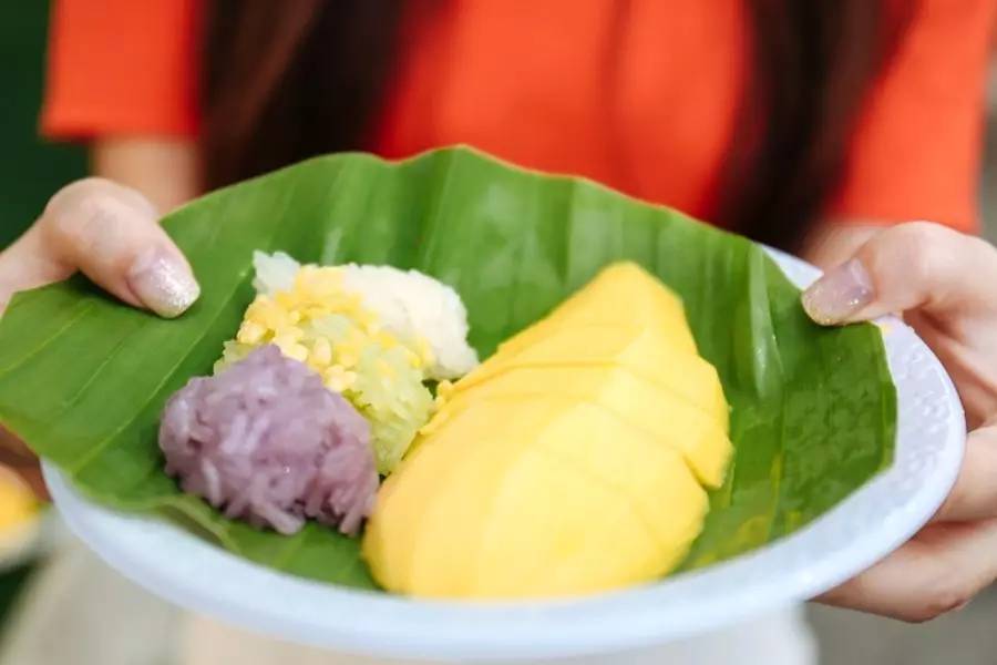 泰国吃榴莲自助餐视频,第一次吃泰国料理