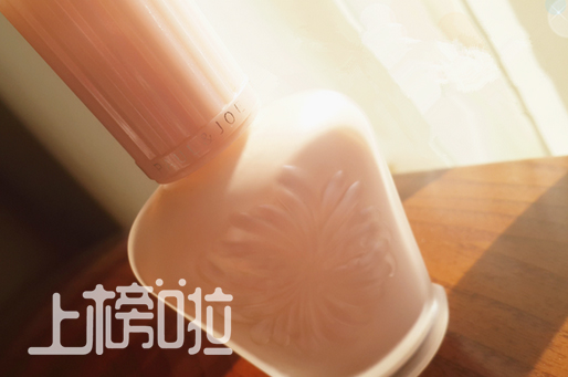 打造瓷肌底妆,塑造干净底妆