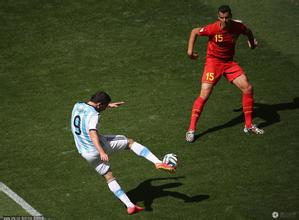 卡洛斯十大残暴射门,卡洛斯的十大暴力射门