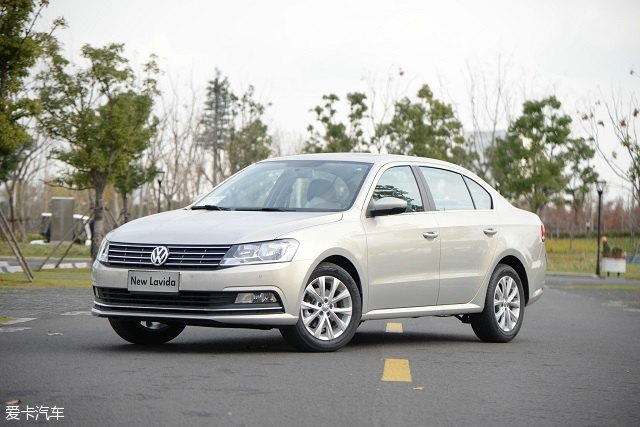 2017款朗逸报价,大众朗逸2017款1.6l二手车多少钱