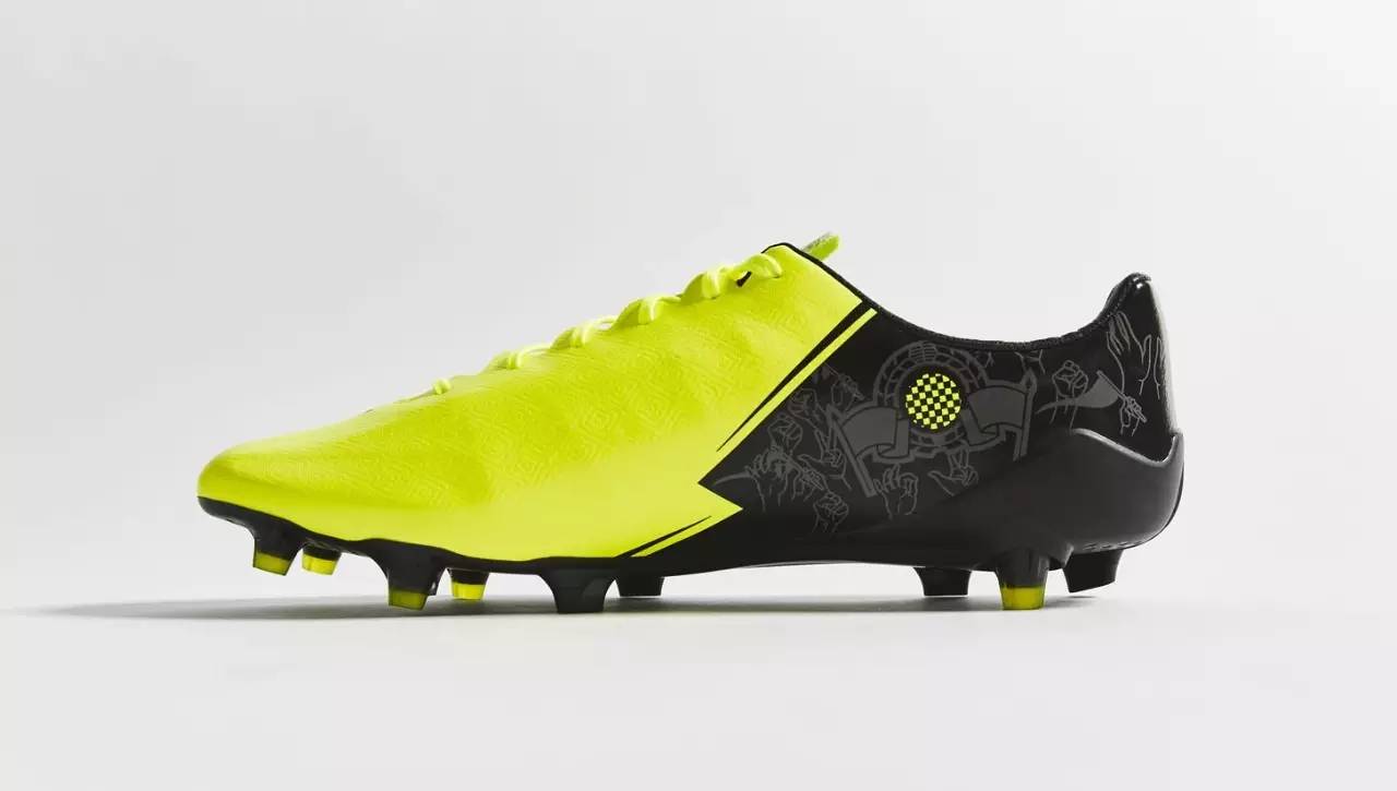 PUMA再推德比热系列罗伊斯专属evoSPEED17.SL足球鞋