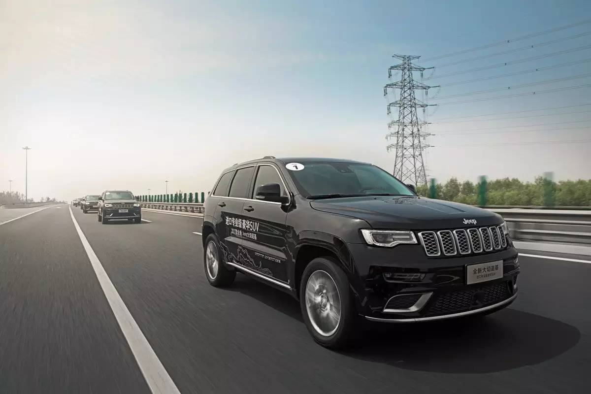 史上最豪华的jeep大切诺基,jeep百万大切诺基