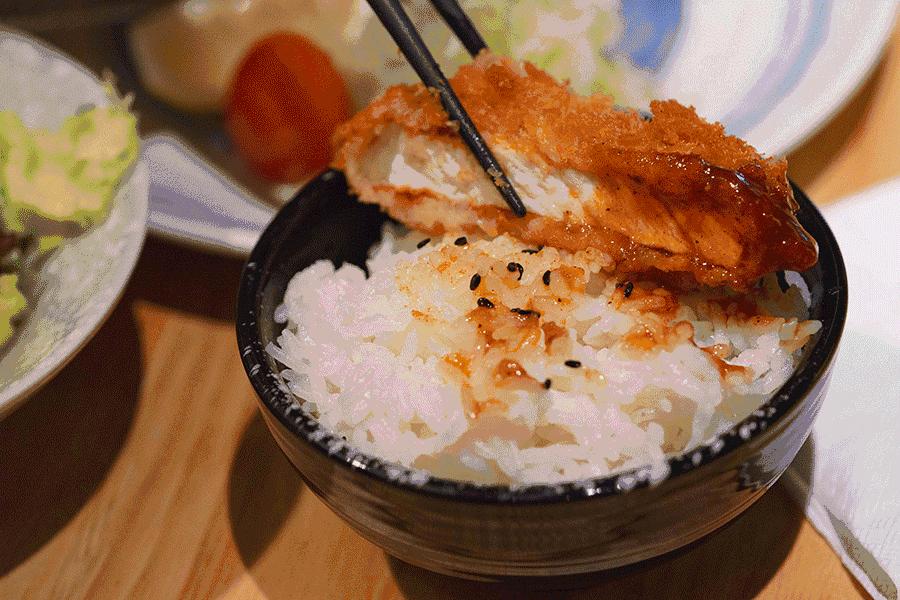 吃饭这么私人的事,吃饭是很私人的事