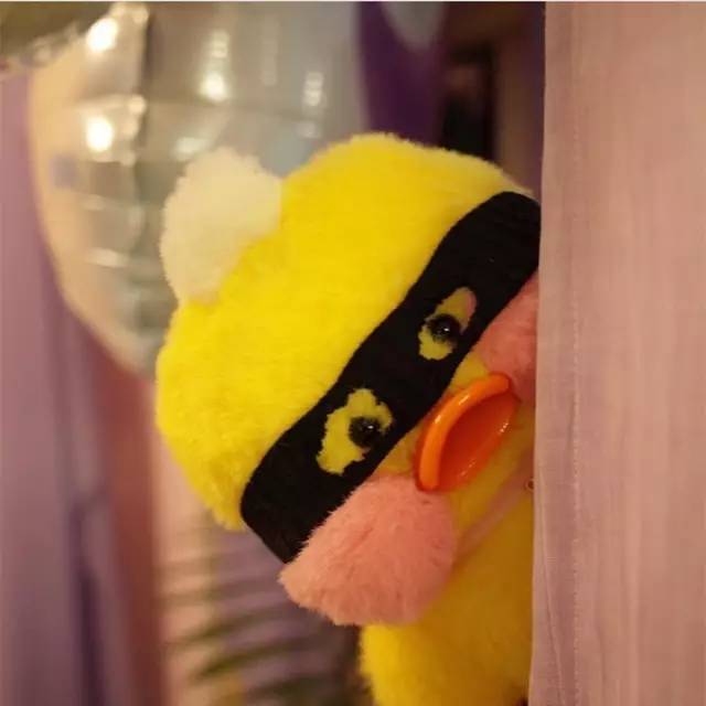 新表情包帝来了！微信好友头像一溜都是它……玻尿酸鸭！