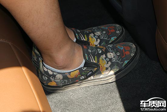 荣威i6插电混动45t评测,荣威i620款测评