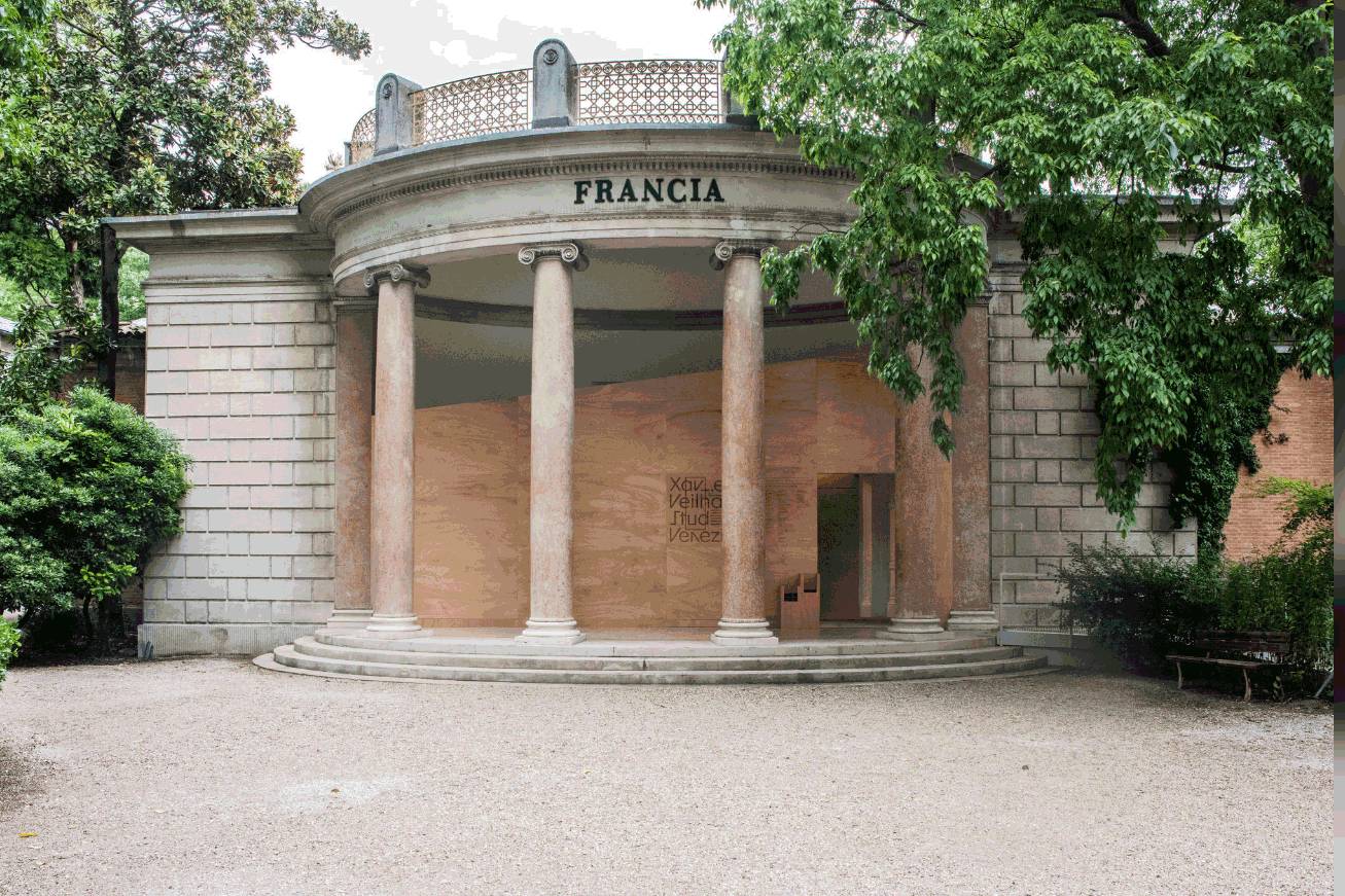 把录音棚搬到威尼斯双年展,办了一场全世界都能听到的音乐会