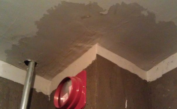 房顶漏水怎么查漏水点,房顶漏水一定是楼上漏水吗