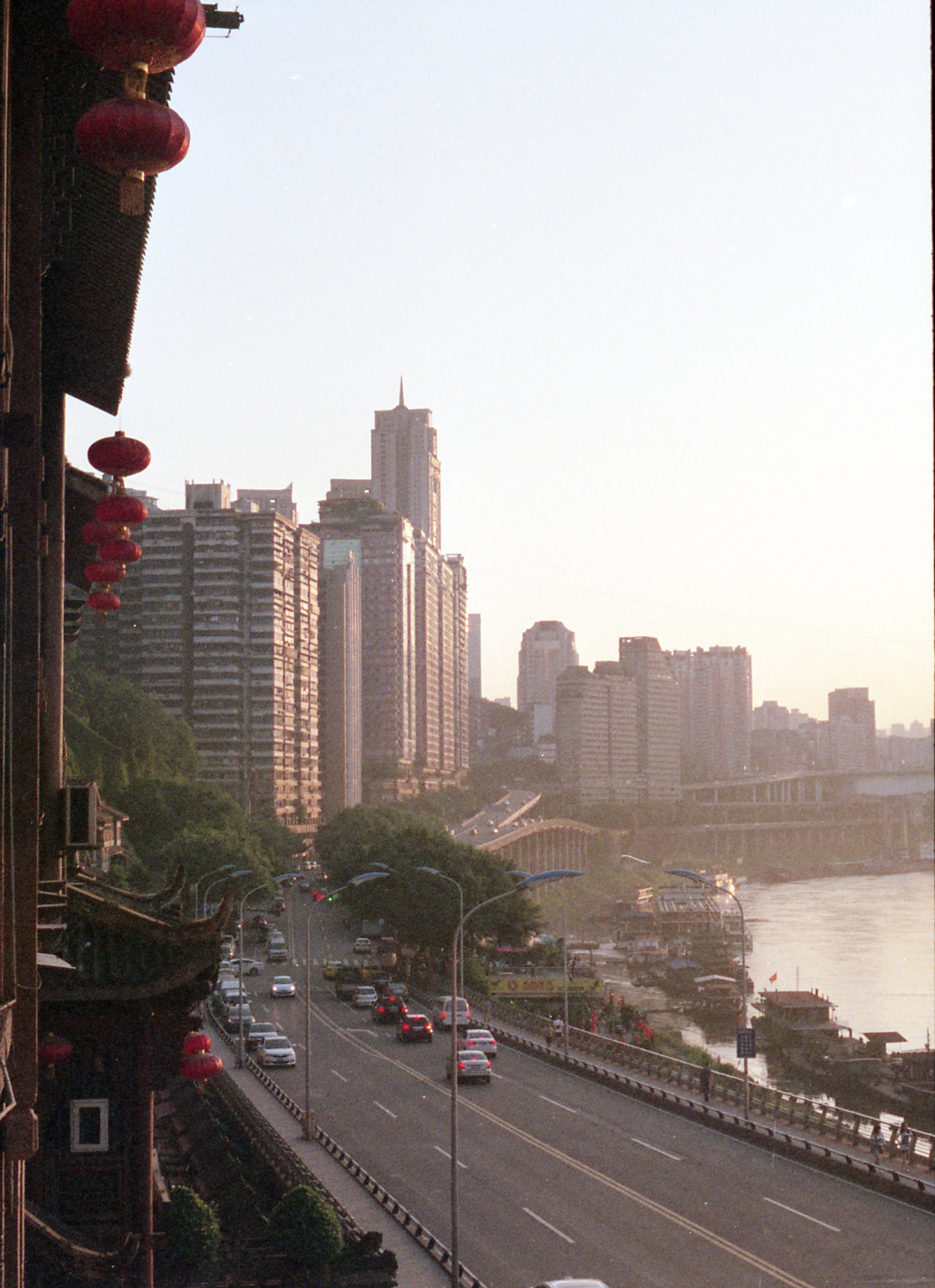 我来到你的城市：山城重庆—立体、麻辣