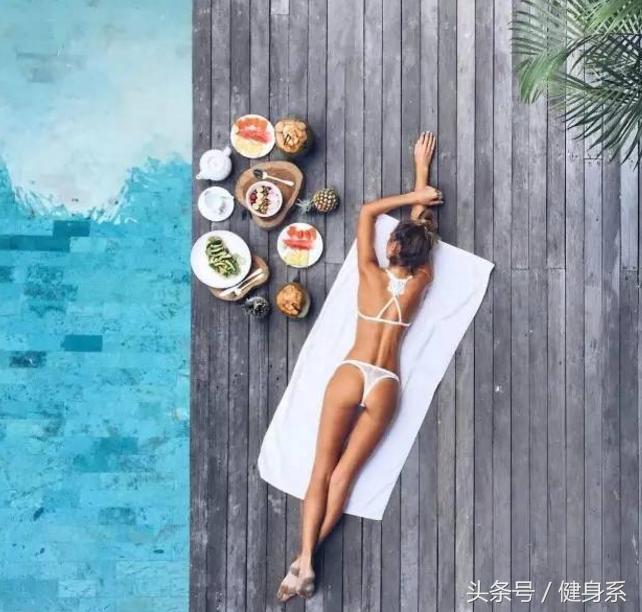 瑜伽人一年十几万学习费用值得吗,瑜伽初学者在家练还是去瑜伽馆练