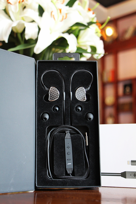 一条650元的耳机线，可让IPhone音质提升至“发烧级”？