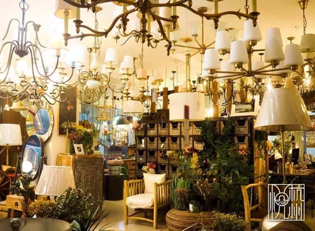 杭州老东站有家深藏不露的灯具店，堪称一本流动的生活美学指南