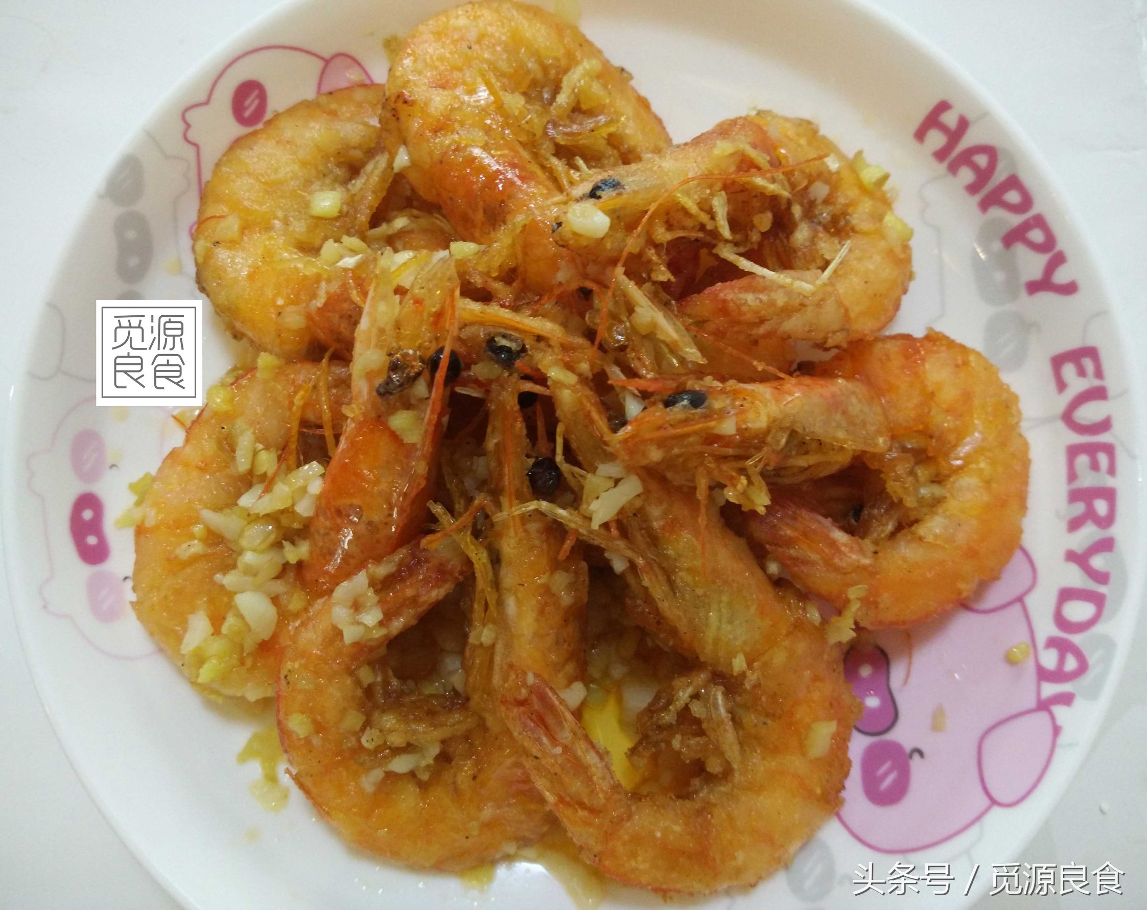 在美味面前,这点麻烦不算什么。今日菜谱椒盐虾,外观诱人,味道鲜美,让人非常有食欲,怎么做才能好吃?