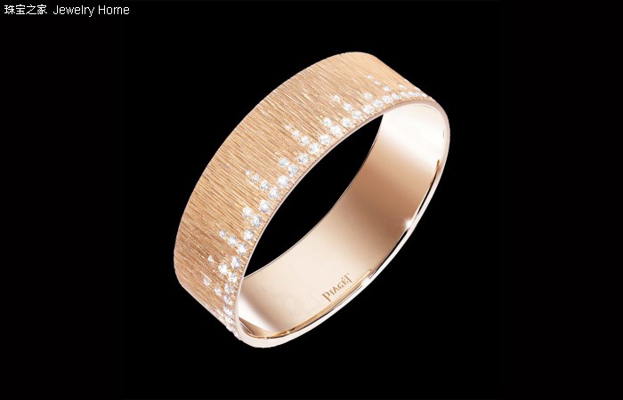 宽手镯适合什么手型戴,宽版手镯怎么戴不变形