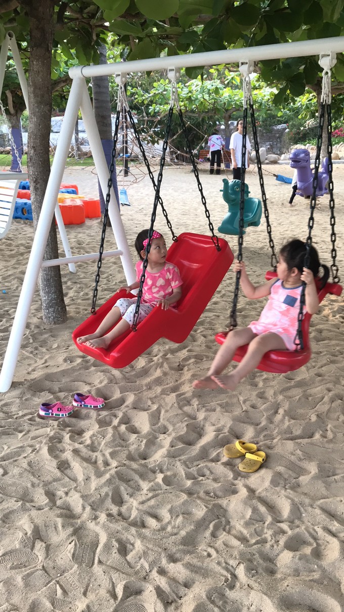 带着二宝出去走走,一拖二带娃三亚旅游攻略