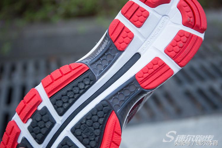 asics亚瑟士gel-nimbus23缓震跑鞋,asics亚瑟士gel-nimbus23黑武士