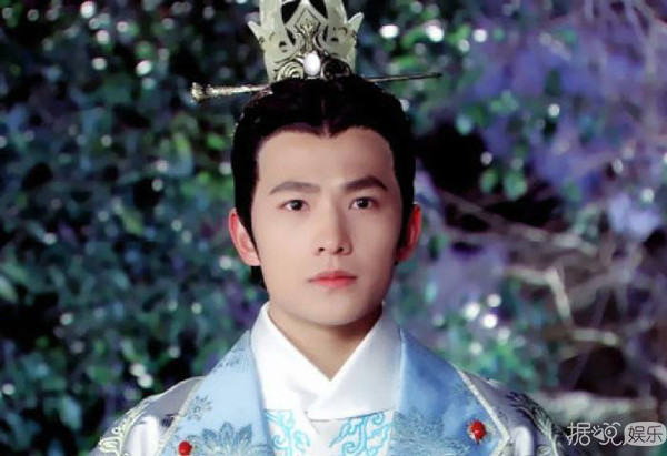 杨洋私下是什么样子的,颜值与风度并存的杨洋