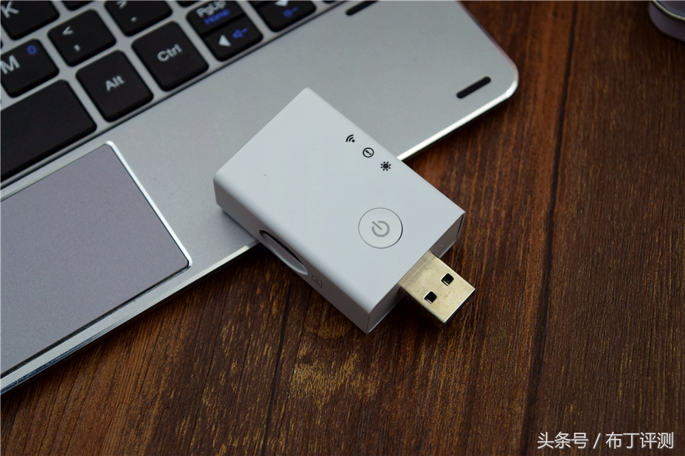 怎么使苹果手机变为双卡双待手机,只要一个按钮手机就可以变成128g