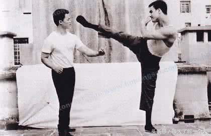 每天了解一个人物素材,每天了解一位名人