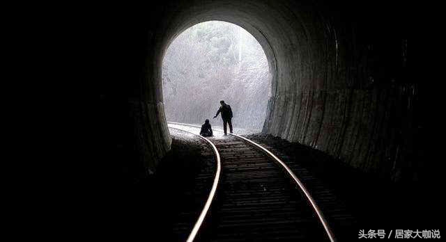 午夜拍案惊奇鬼吹灯,午夜拍案惊奇开头