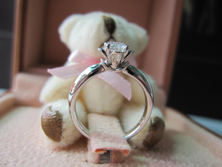 父母都是a型血孩子怎么会是b型血,父母a型和b型血孩子是o型为什么