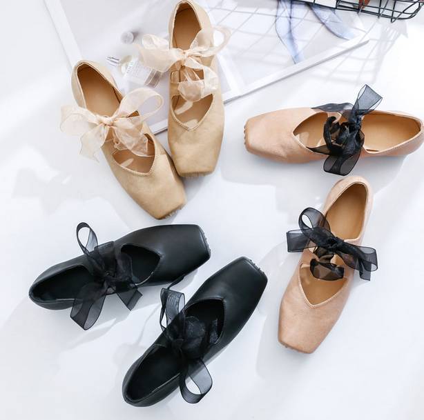 这双芭蕾鞋不跳舞，只是穿起来逆天的好看！