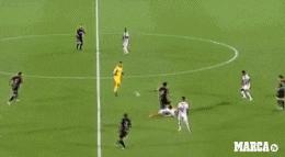 梦幻过人集锦,皇马球员致敬球王贝利