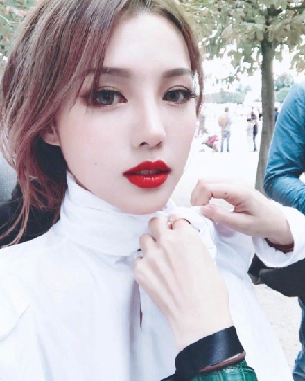 韩国pony美妆博主化妆视频,韩国彩妆达人pony资料