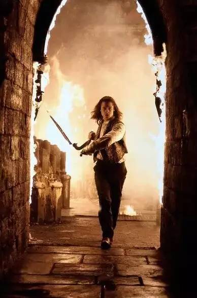 电影推荐吸血鬼爱情片,外国的吸血鬼爱情系列电影