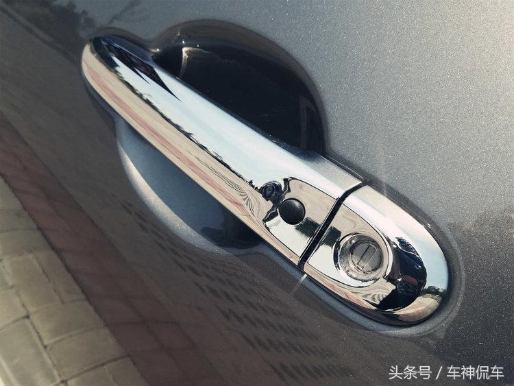 日产新阳光评测视频,15日产阳光试驾视频