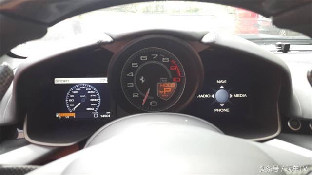 法拉利f12跑车测评视频,法拉利f12berlinetta试驾