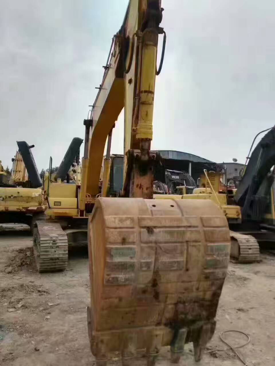 二手挖掘机分析,二手小松110挖掘机