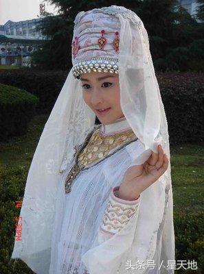 从最丑的“*妇情**”,脱变成为天才设计师,颖儿的星路并不是很顺利