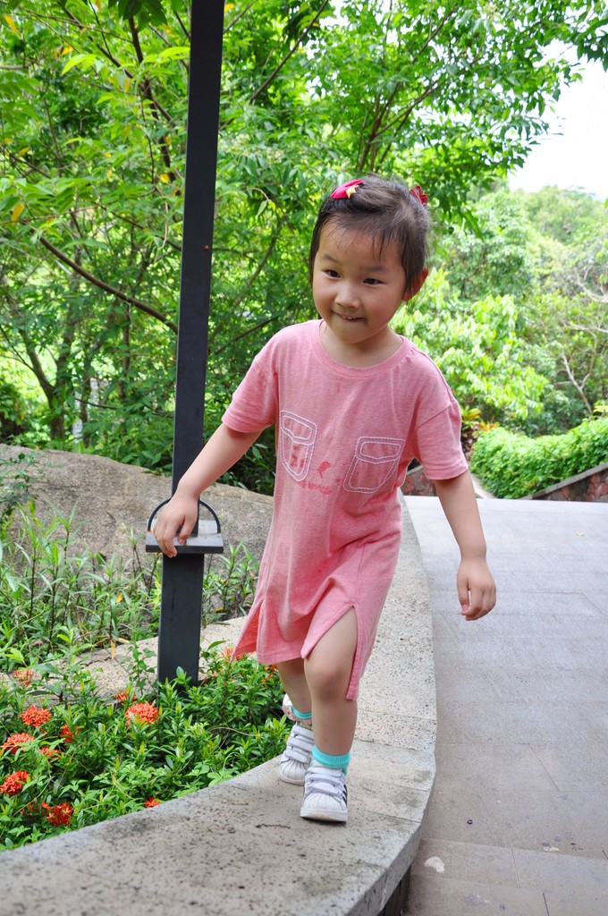 跟着大海去旅行三亚,记录旅行时光娃带老妈三亚看海