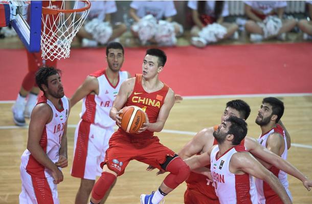 中国男篮胜伊朗杜锋发布会,杜锋李楠红蓝两队阵容