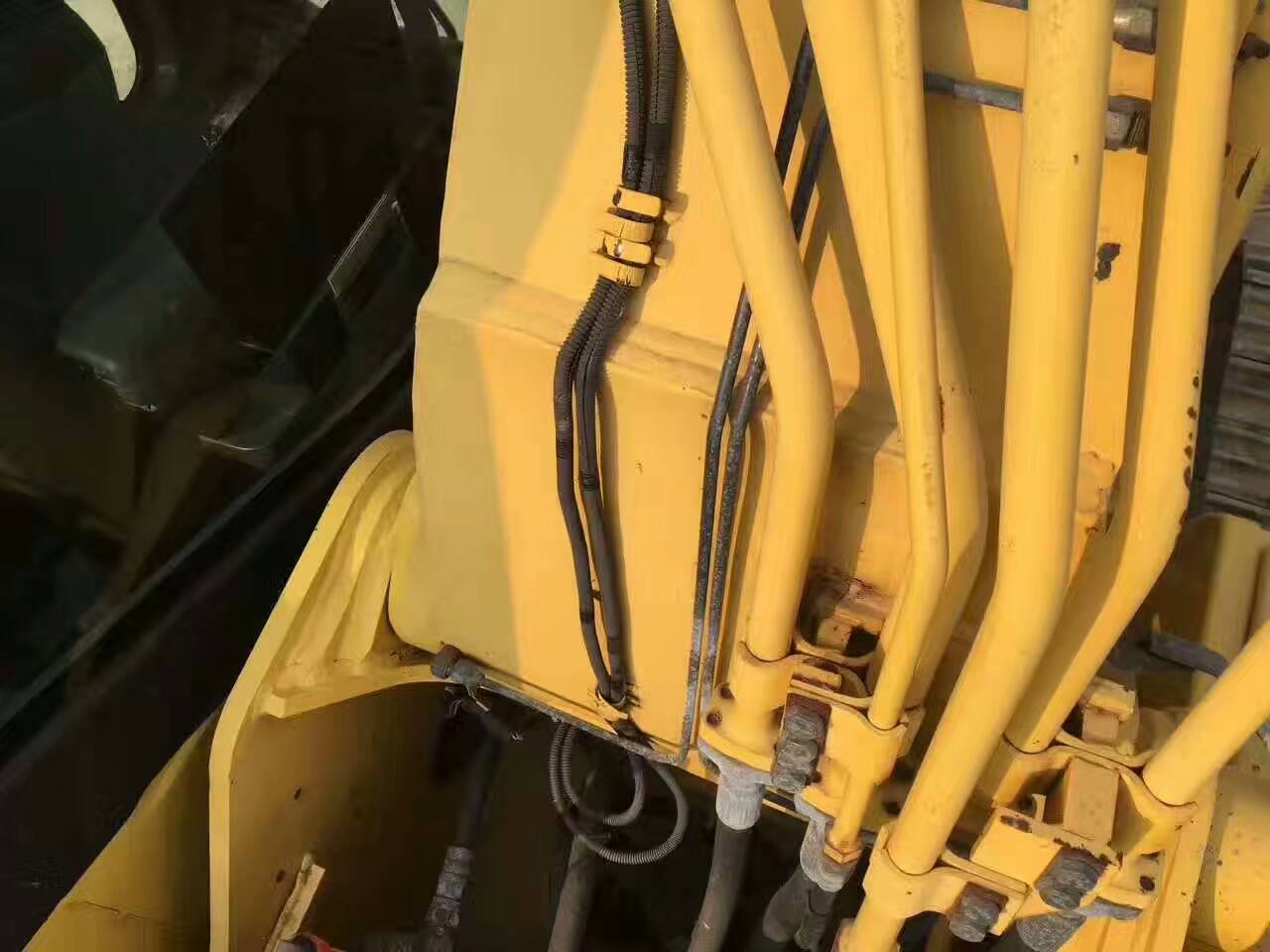 二手挖掘机分析,二手小松110挖掘机