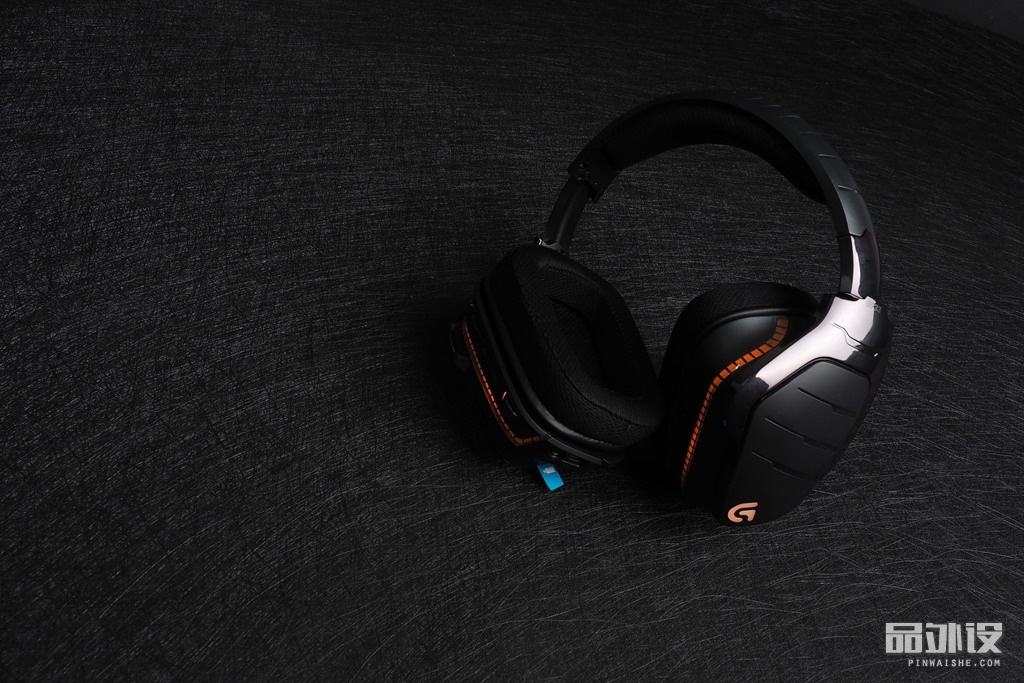 罗技g933的耳机接收器通用吗,罗技g933s耳机开机灯亮一下就灭