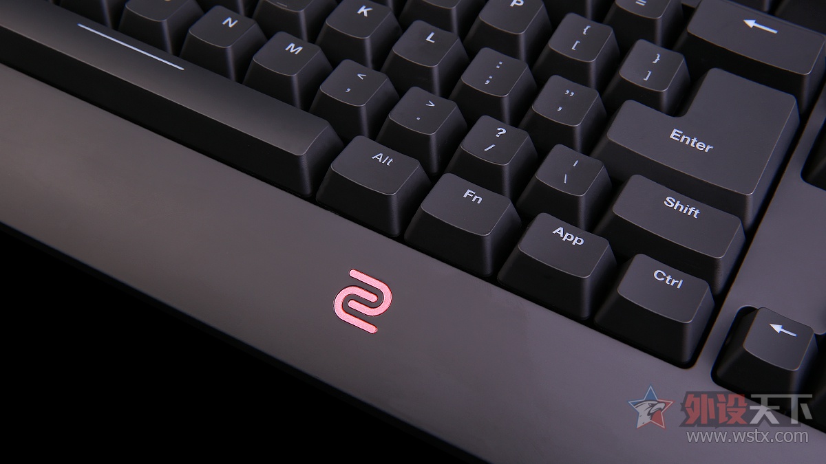 多彩机械键盘评测,雷迦机械键盘评测