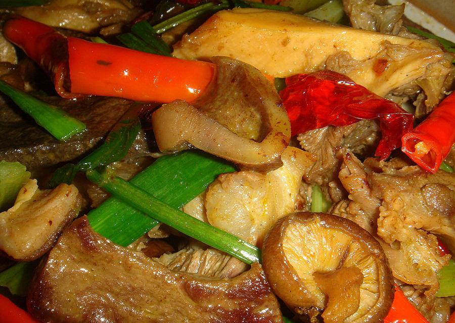 正宗牛杂烩菜,啤酒焖牛杂视频