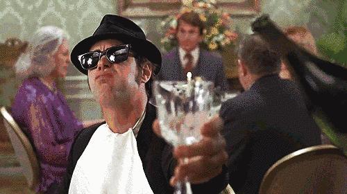 不雷不鸣|我对喝酒喝死的,天生有种亲近感