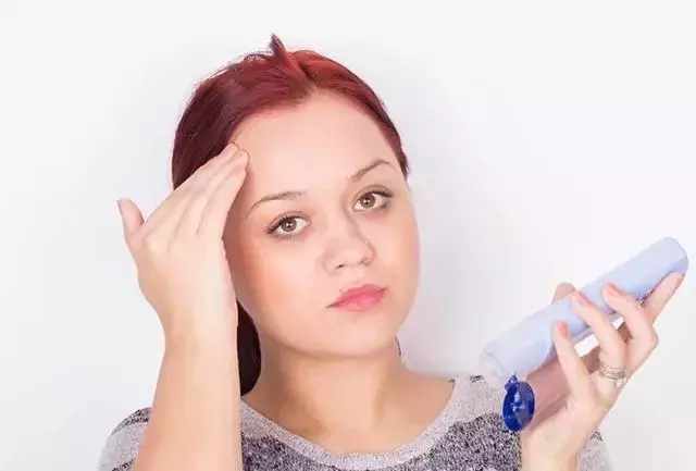 衣服洗缩水了怎么补救小妙招,纯棉衣服缩水了怎么让它变回原形