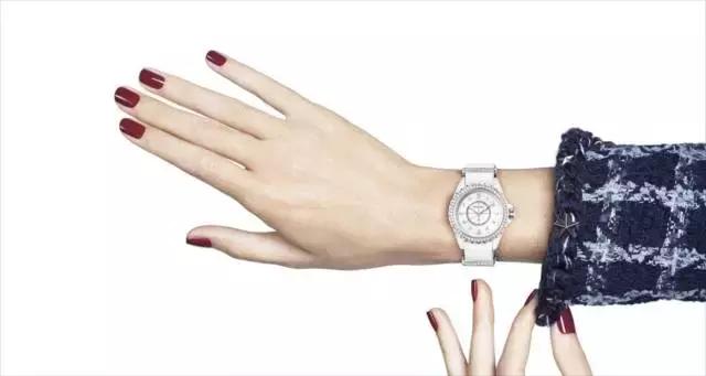 迷橙肖宇：对标Farfetch，讲品质电商时代的轻奢故事｜爱分析访谈