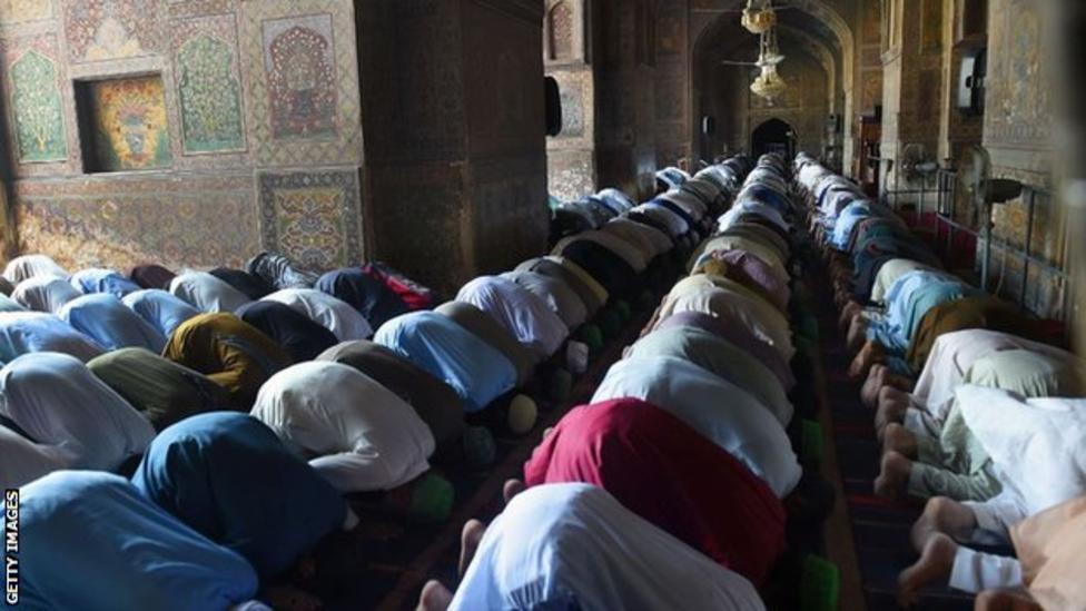 足球运动员怎么过斋月,穆斯林运动员饮食